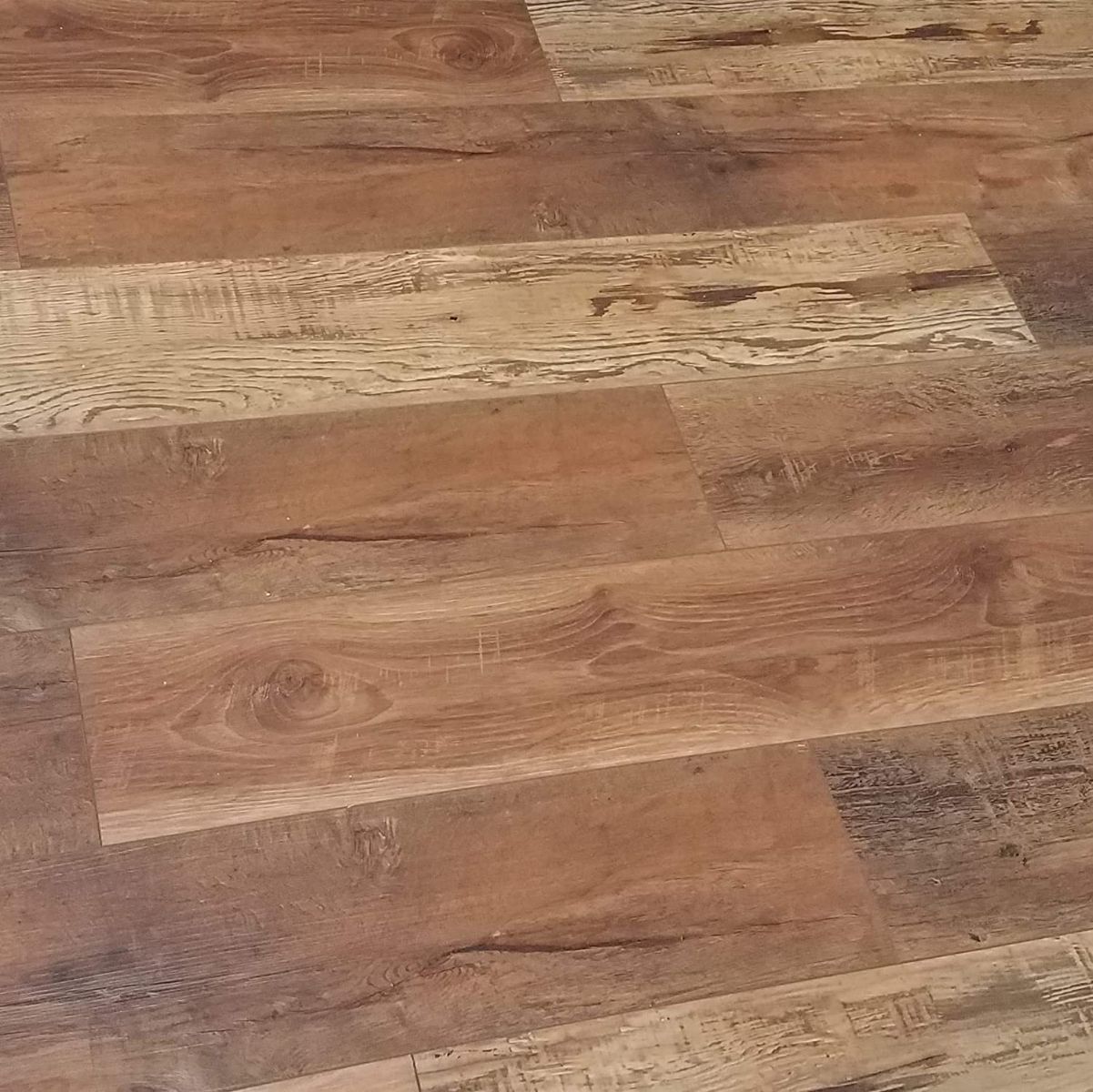 hardwood flooring with reclaimed wood