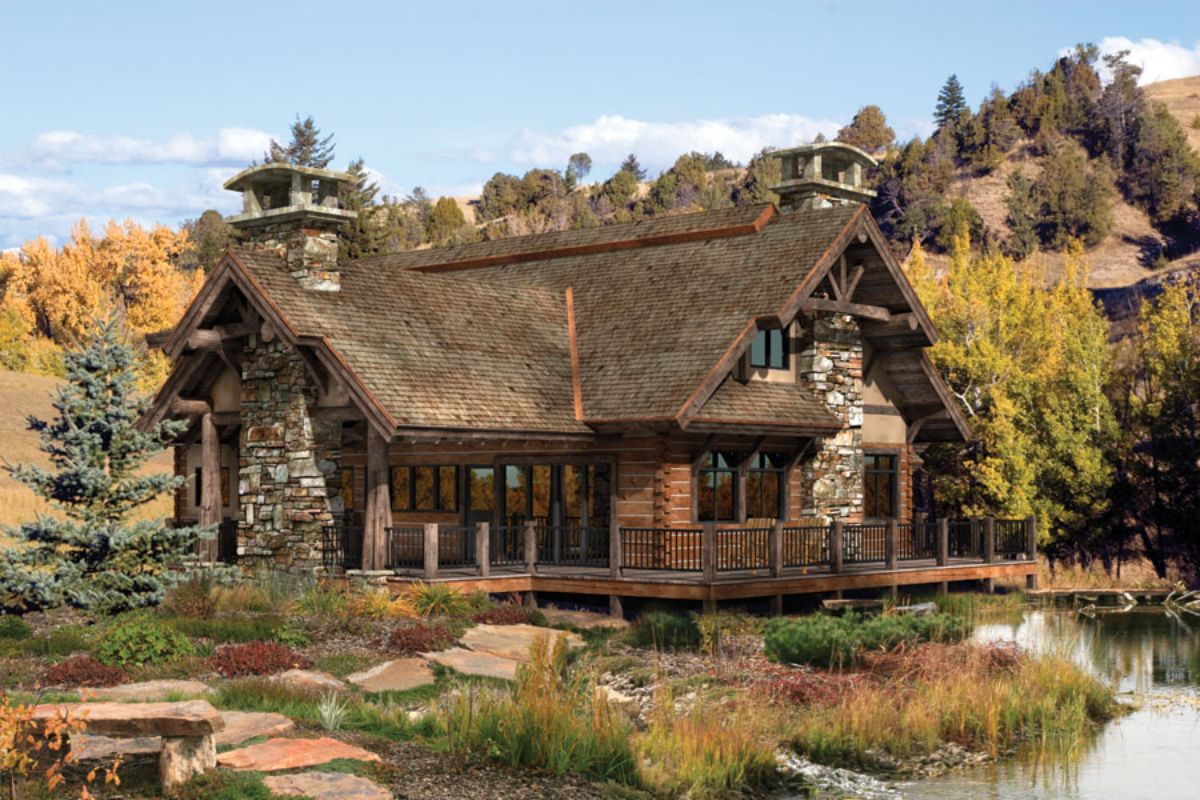 Log cabin home on mountain 