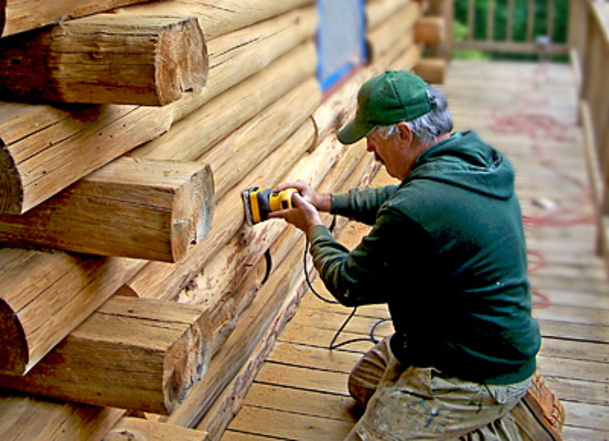 Carpenter doing Log Cabin Repairs