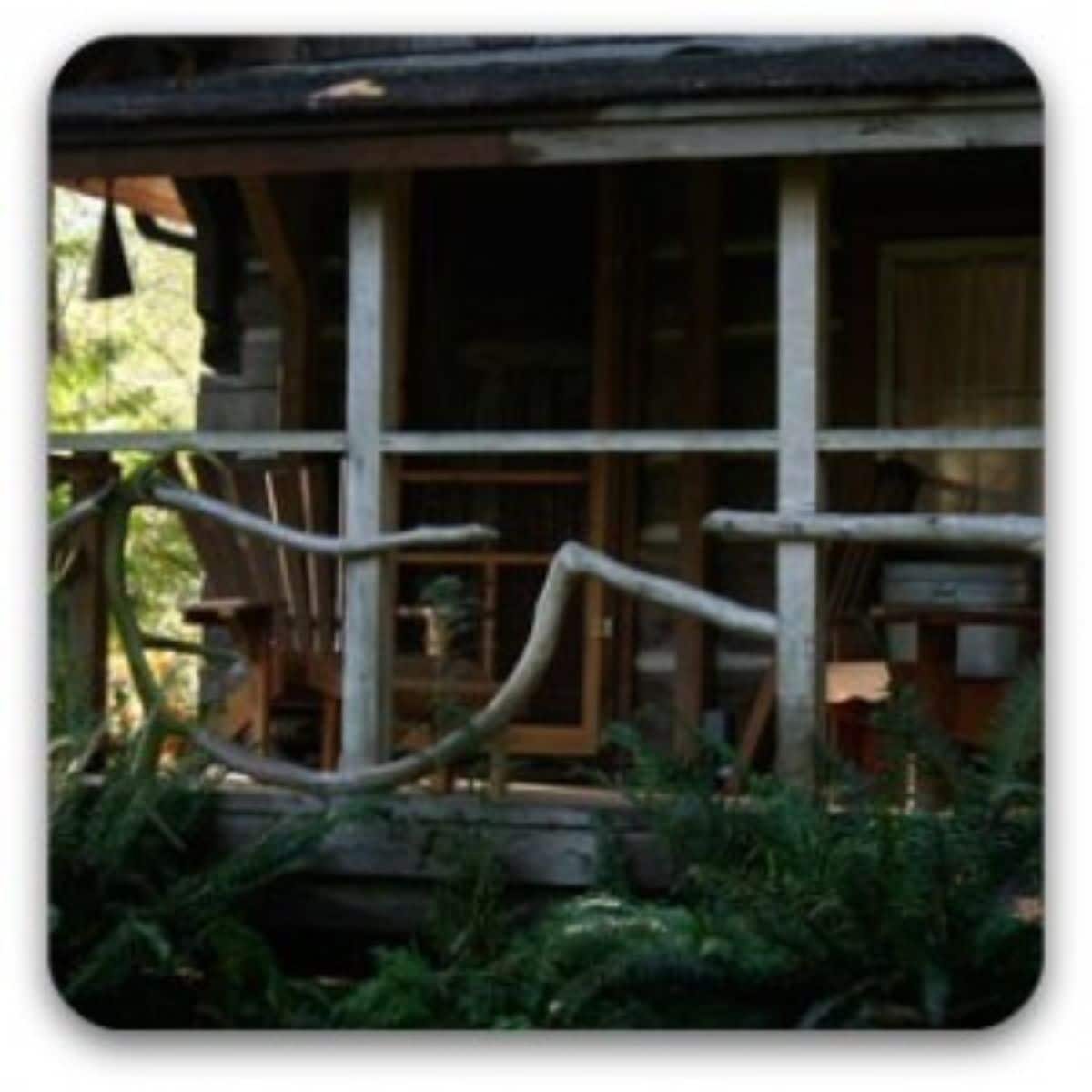 Old broken log cabin