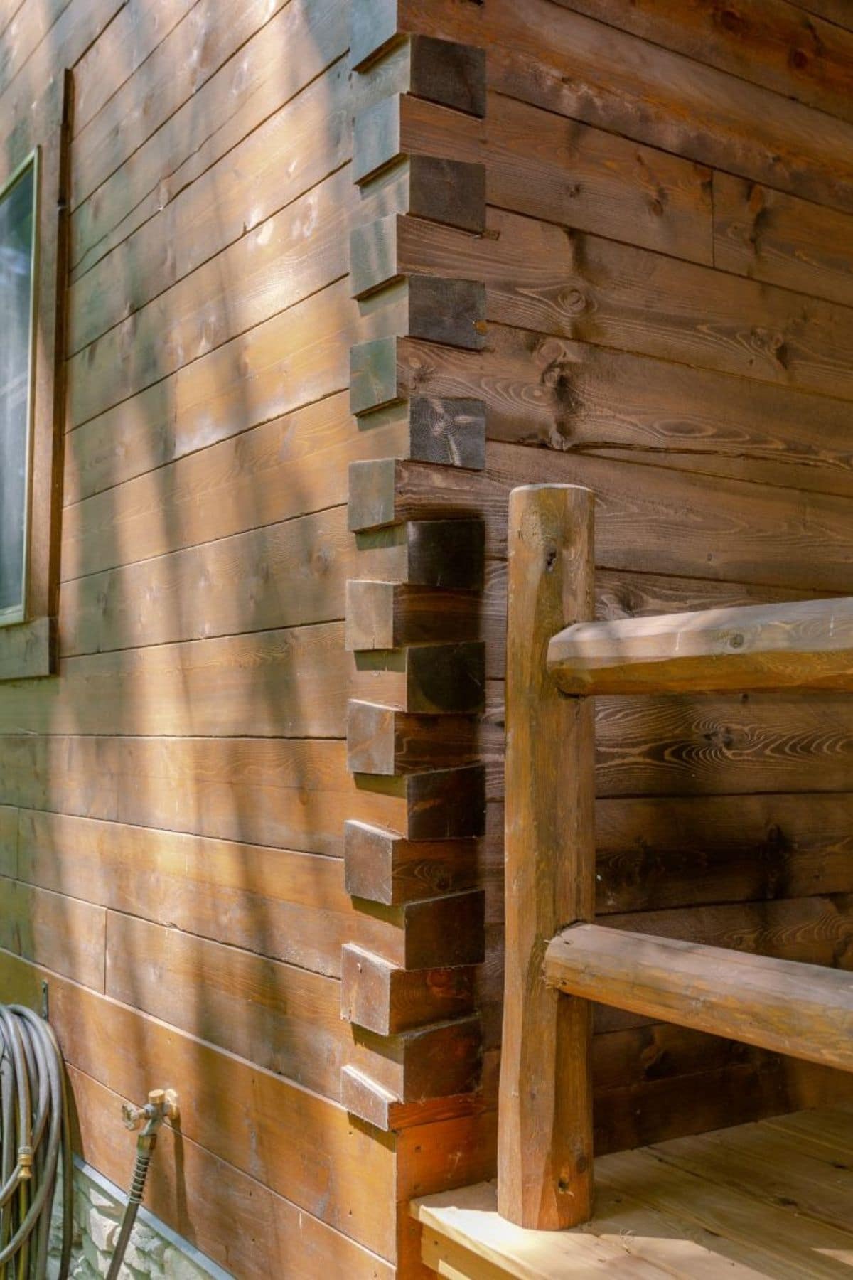 corner of log cabin showing wood connections