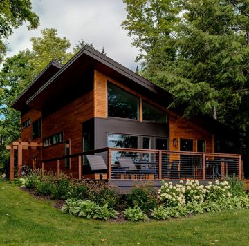 The New Lakeside is a Unique Modern Spin on Log Cabins