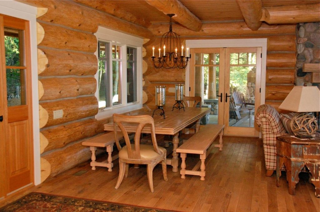 Waganakisi Cove Has a Vintage Interior with Log Cabin Exterior