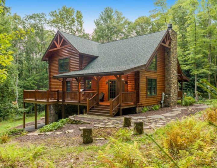 Oakland Log Home Has a Surprisingly Modern Master Suite