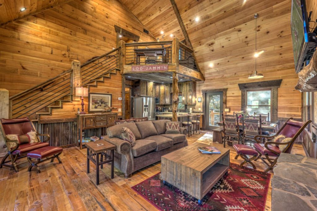 Trout House Cabin Retreat Easily Sleeps 10 People