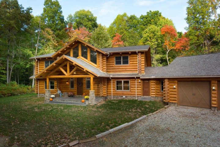 The Yellowstone Is 4400 SQ FT of Luxury Log Cabin