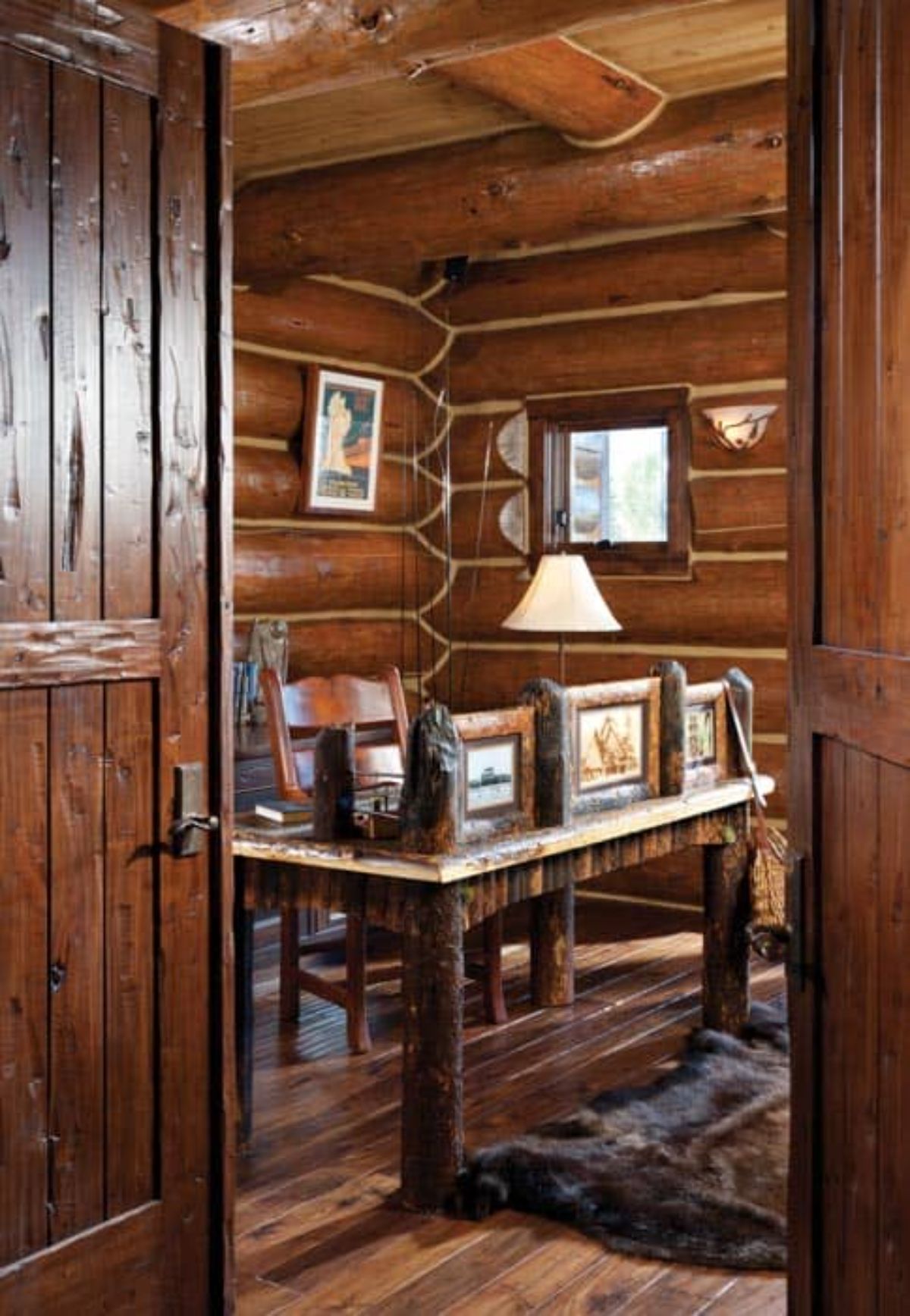 wood office with chinking between logs