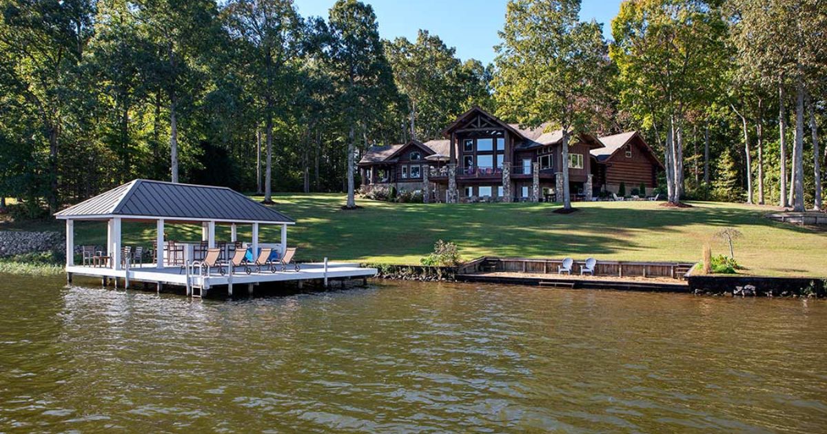 Lake Gaston Cabin Has a Basement Suite You'll Adore