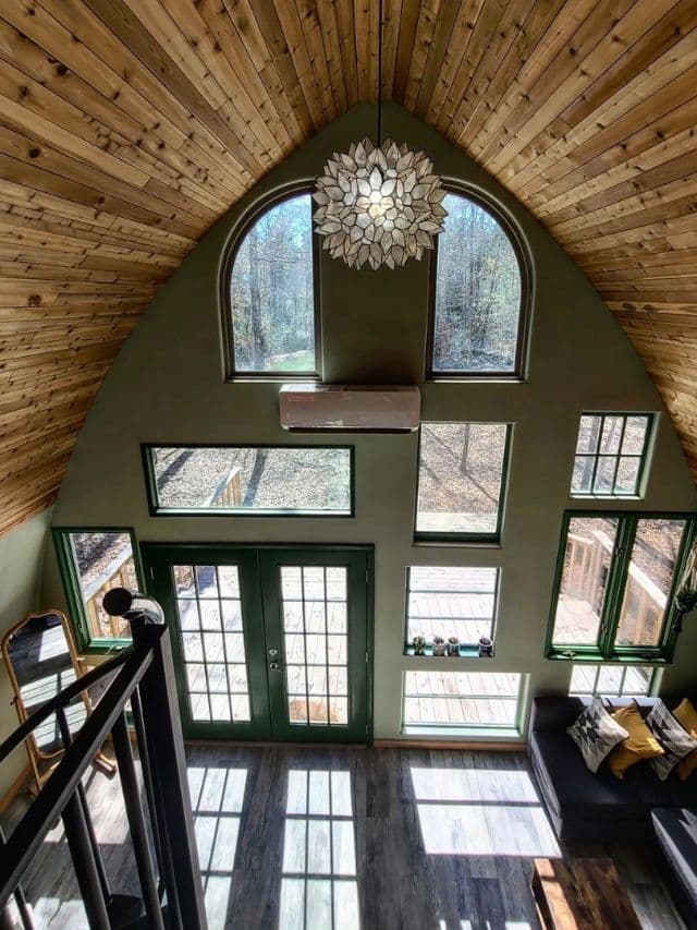 20' Arched Cabin With Artistic Style