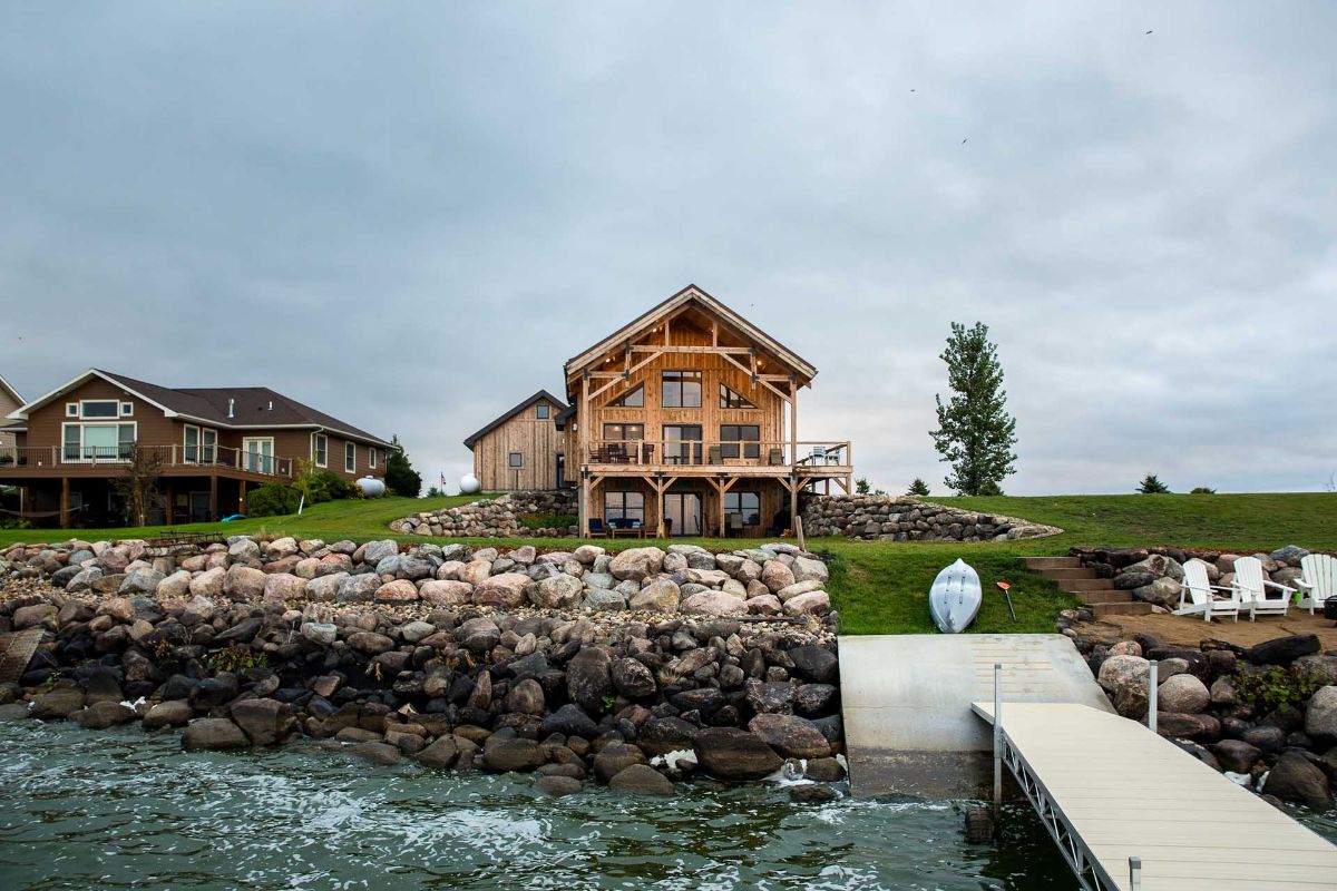 cabin with porches overlooking lake